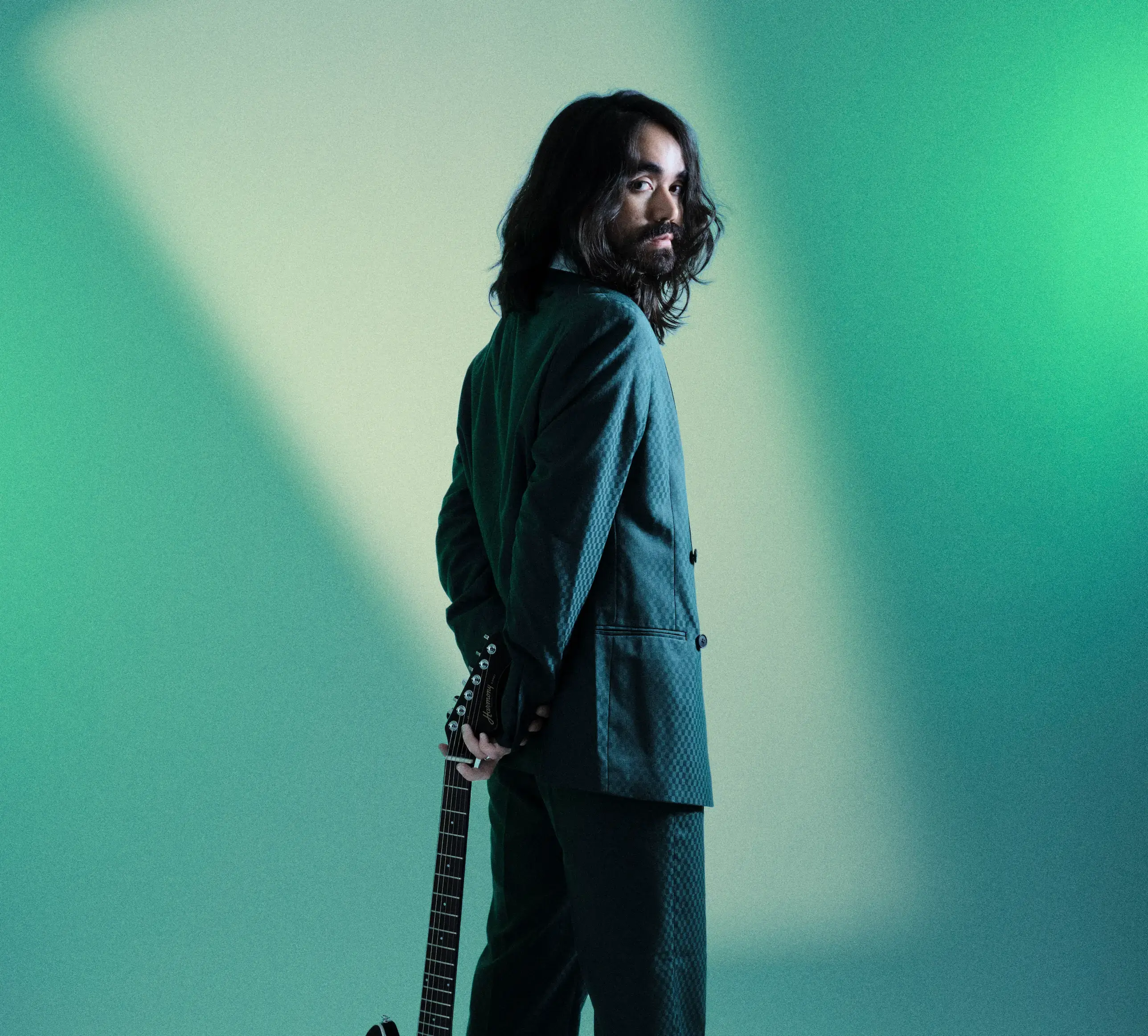 Guitar.com background